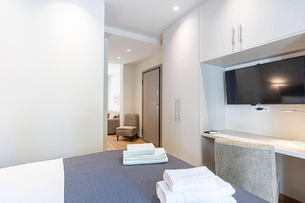 Peaceful Shelter In Athens Apartment Bagian luar foto