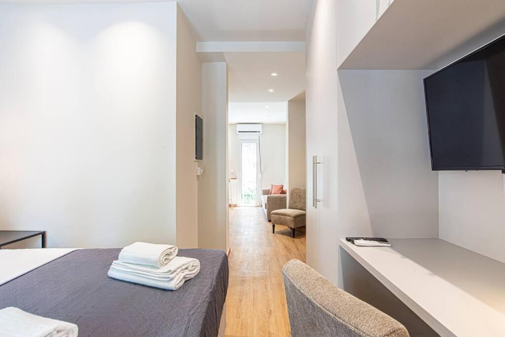 Peaceful Shelter In Athens Apartment Bagian luar foto